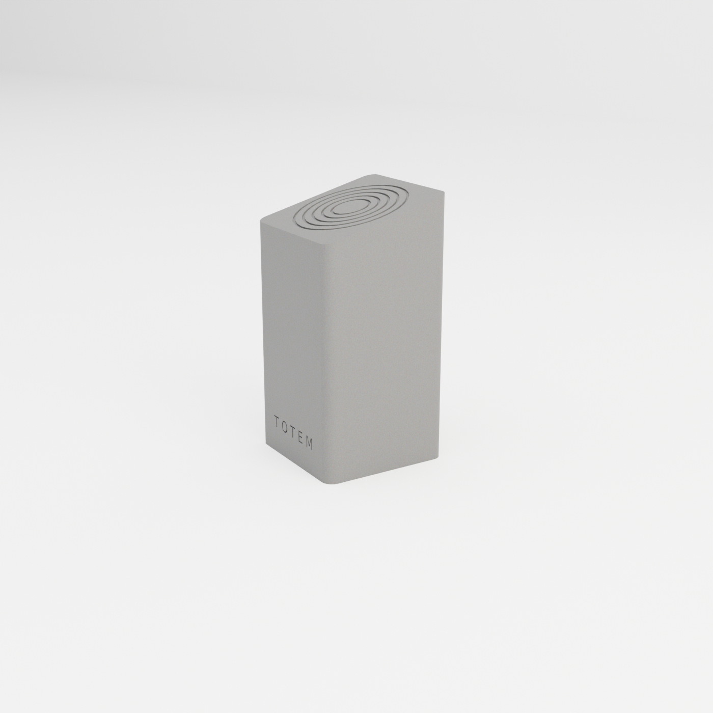 Totem, studiofoto op witte achtergrond